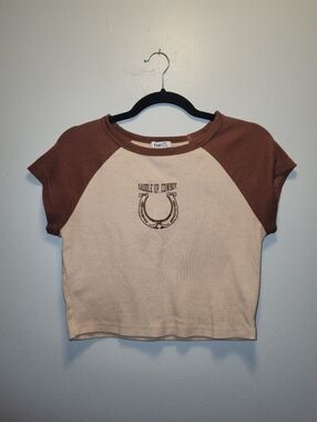 Rue21 Brown Ribbed Cropped Saddle Up Cowboy Tee | Large